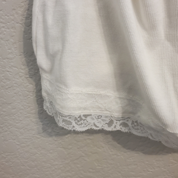 Hollister White Lace Trim Camisole - Picture 14 of 14